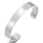 Análisis detallado: El brazalete de plata perfecto para hombres con estilo