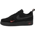 Análisis detallado de las zapatillas Nike Air Force LV8 negras: ¡Descubre por qué son un must-have en tu armario! Análisis detallado de las zapatillas Nike Air Force LV8 negras: ¡Descubre por qué son un must-have en tu armario!