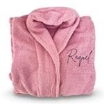 Descubre la Elegancia y Comodidad del Albornoz Personalizado para Mujer: Análisis de Moda Descubre la Elegancia y Comodidad del Albornoz Personalizado para Mujer: Análisis de Moda