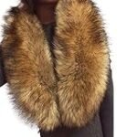 Descubre la Elegancia del Cuello de Pelo Sintético: Análisis de Moda y Estilo Descubre la Elegancia del Cuello de Pelo Sintético: Análisis de Moda y Estilo