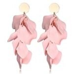 Los perfectos pendientes rosa palo para lucir en una boda: Análisis detallado de moda y estilo