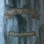 Análisis del Jersey Rock: La Prenda Estrella para un Look Con Estilo