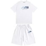 Análisis del Look Corto Blanco Trapstar: Elegancia y Estilo en una Sola Prenda