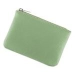 Monedero verde: El complemento perfecto para un look fresco y moderno