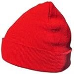 Análisis de moda: El estilo que impone el gorro rojo tipo beanie